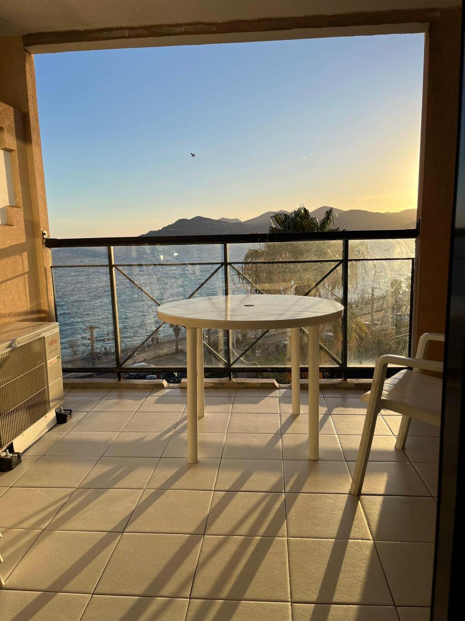 Cannes Apartment With Sea View, Aircondition And Parking Buitenkant foto